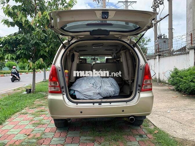 Toyota Innova 2006 G - 210000 km