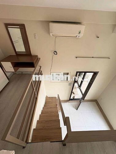 Gác Cao - Cửa Sổ Lớn đầy đủ nội thất Máy giặt riêng Tân Quy Quận 7