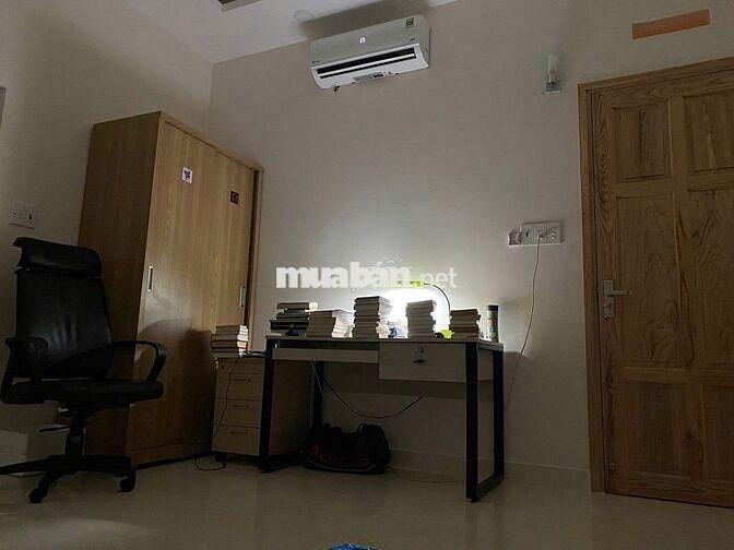 Cho thuê phòng đẹp 20m2 hẻm 120 Vũ Tùng, có máy lạnh, kệ bếp, WC riêng