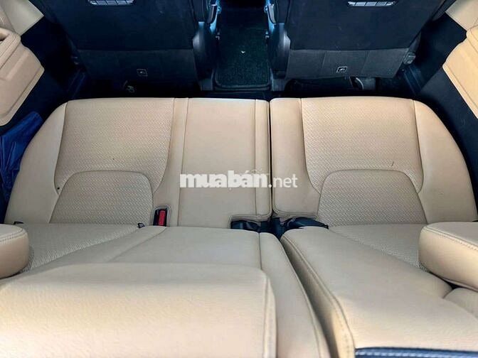 KIA Carnival 2022 2.2D Signature 7c - 76000 km