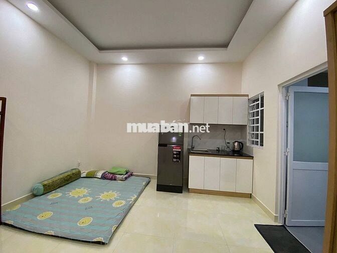 Cho thuê phòng đẹp 20m2 hẻm 120 Vũ Tùng, có máy lạnh, kệ bếp, WC riêng