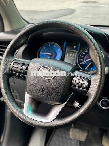 Toyota Fortuner 2024 2.4 AT 4x2 - 26000 km