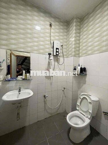 SIÊU PHẨM 4X15 SÁT MẶT TIỀN PHAN VĂN HỚN ĐƯỜNG 5 M XE TẢI VÀO NHÀ
