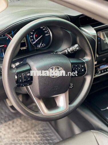 Toyota Fortuner 2024 2.4 AT 4x2 - 26000 km
