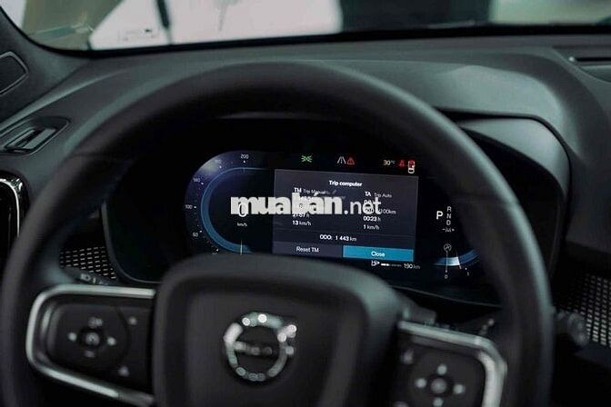 Volvo XC40 2024 - 1400 km Bank 90%