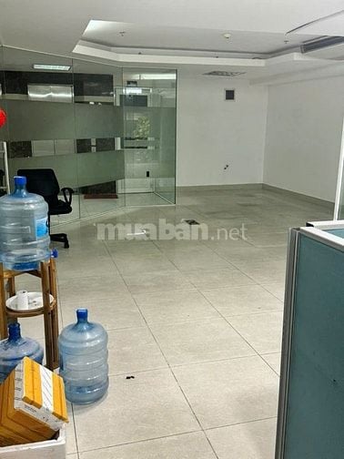 Cho thuê Văn phòng-Kho, ngay Trệt, có hầm xe miễn phí, 50m2, giá 19tr