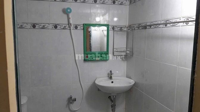 Cho thuê nhà và đất để canh tác