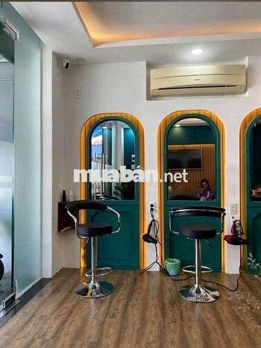 Nhà 5 tầng có thang máy đường Trần Bình Trọng Nha Trang