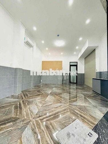 Nhà 2 mặt tiền sau lưng đại học y dược