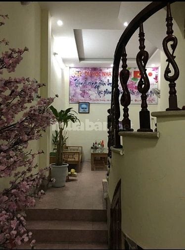 Cho thuê nhà mặt ngõ ô tô đỗ cửa phố Yên Lạc, phường Vĩnh Tuy