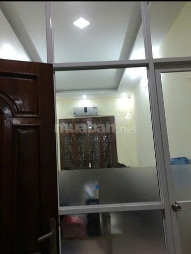 Cho thuê nhà mặt ngõ ô tô đỗ cửa phố Yên Lạc, phường Vĩnh Tuy