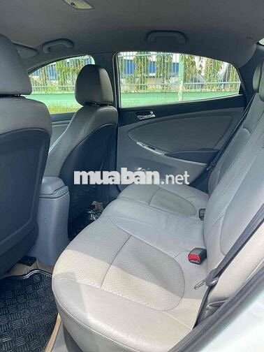 Hyundai Accent 2012 1.4 AT - 90000 km