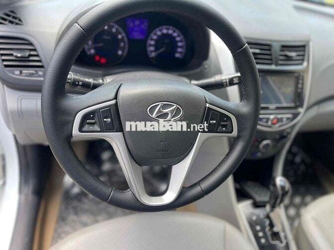 Hyundai Accent 2012 1.4 AT - 90000 km
