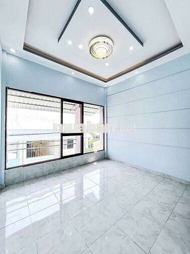 Nhà 2 phòng Hẻm 233 Nguyễn Văn Cừ