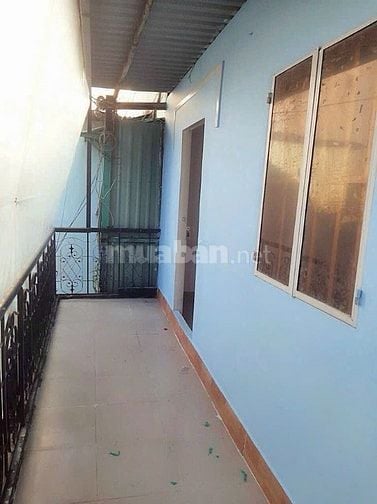 Cho thuê nhà hẻm 2m Đoàn Văn Bơ, P.16, Q.4 giá 6.5tr