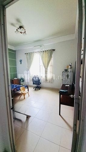 HẺM XE HƠI THÔNG - ĐƯỜNG CỘNG HOÀ - DT 5m x 14m - 4 TẦNG