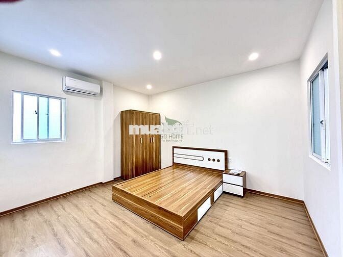 CHO THUÊ NHÀ MỚI ĐẸP 3 PHÒNG NGỦ FULL NỘI THẤT HẺM TTTP