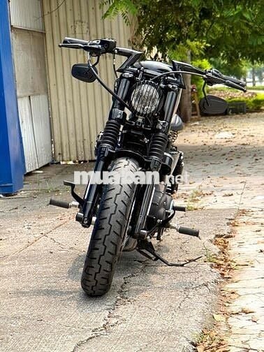 Harley Davdison 48 full bobber model 2019 odo 3k