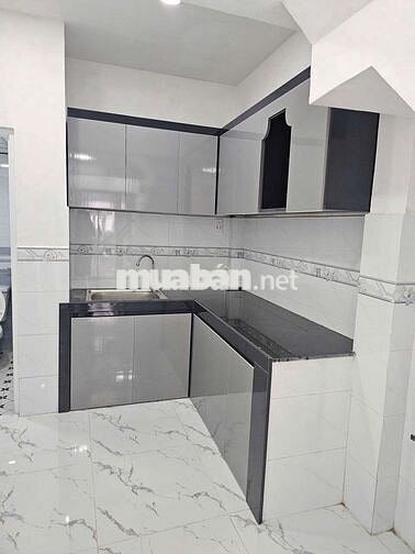 BÁN NHÀ TRUNG TÂM. QUẬN.6. GẦN CHỢ BÌNH TIÊN