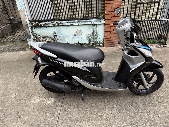 Vision xe đẹp , máy rất êm ngon