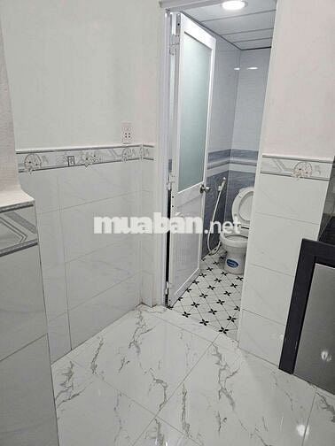 BÁN NHÀ TRUNG TÂM. QUẬN.6. GẦN CHỢ BÌNH TIÊN