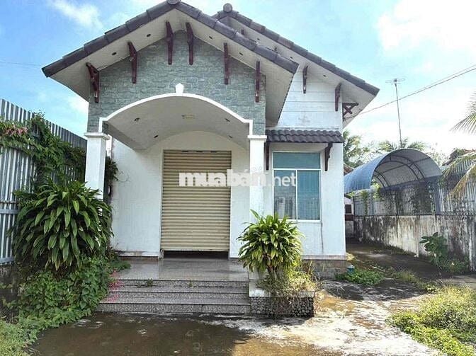 CẦN BÁN NHÀ ĐẤT- MẶT TIỀN QL53 GẦN TT VĨNH LONG - XÃ LONG  HỒ, VL