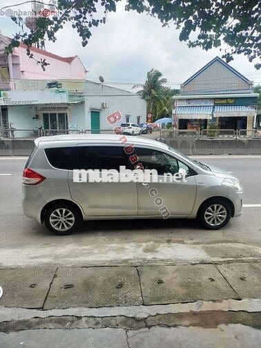 Suzuki Ertiga 1.4 AT 2014-Màu bạc