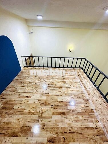 Căn hộ 1 PN riêng và 1 gác cao 1,6M full NT. rộng, tách bếp