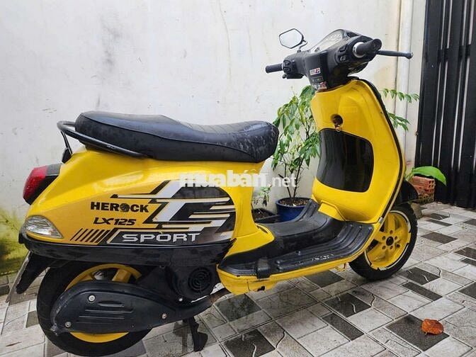 Vespa 2010 máy êm giao diện ưa nhìn không hao xăng