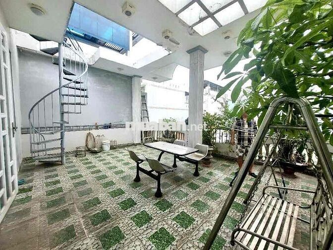 NGANG GẦN 7M - LẠC LONG QUÂN - QUẬN 11 - HẺM XE TẢI