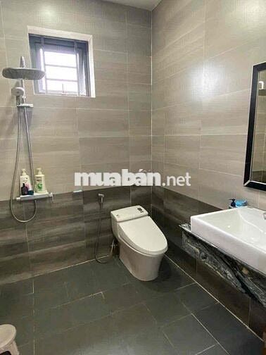 NHÀ LẦU ĐẸP - NGON KHU VƯỢT LŨ PHƯỜNG 8 CŨ, NAY LÀ PHƯỜNG TÂN HẠNH, TP