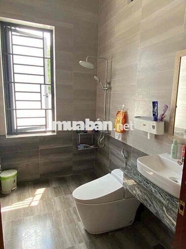 NHÀ LẦU ĐẸP - NGON KHU VƯỢT LŨ PHƯỜNG 8 CŨ, NAY LÀ PHƯỜNG TÂN HẠNH, TP