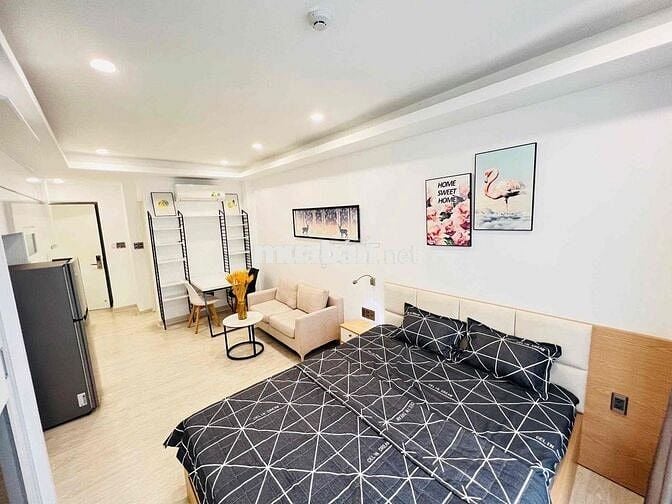 CĂN HỘ QUẬN 1, NỘI THẤT Y HÌNH, CỬA SỔ LỚN, GẦN THẢO CẦM VIÊN