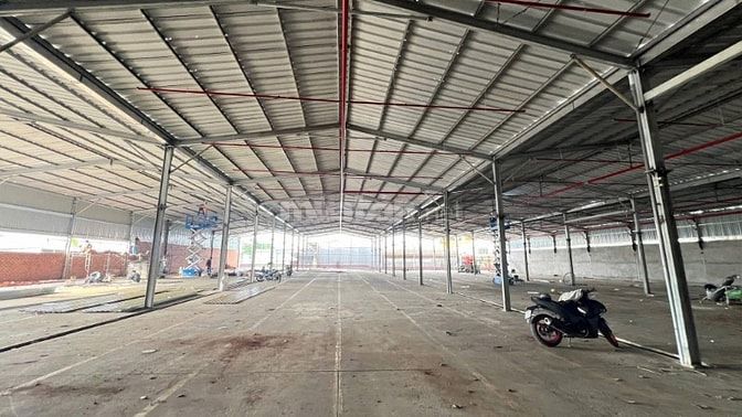 *Cho thuê kho*2.500m2 gần Q.L 1A, phường Linh Trung, Thủ Đức 