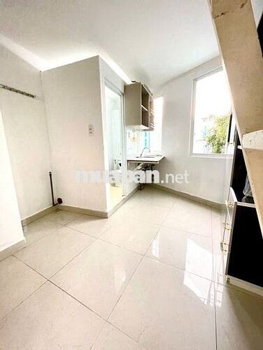 CĂN HỘ DUPLEX CỬA SỔ TRỜI GẦN ĐH VĂN LANG-FULL NT - HẦM XE - THANG MÁY