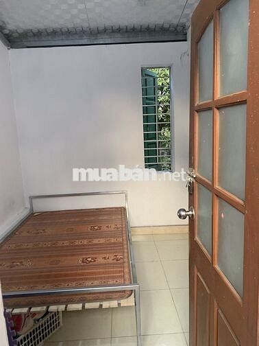 Cho Thuê Nhà 50m2 nhà,2000m2,vườn Giá 2,5tr cách TP Bắc Giang~ 6km