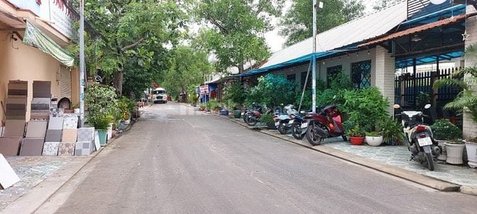 NHÀ BÁN HẼM Ô TÔ QUA MẶT - GẦN CAO TỐC NGUYỄN VĂN TẠO NHÀ BÈ