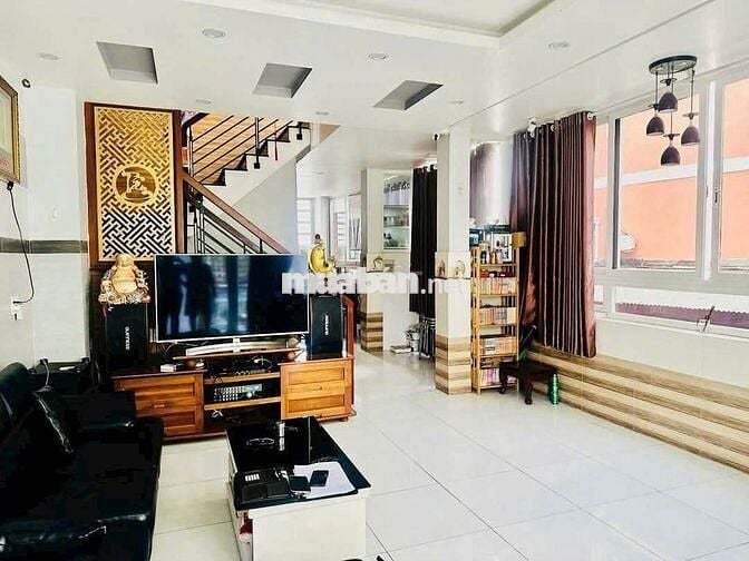 Siêu Phẩm Căn Góc MẶT TIỀN Đ.Lê Thiệt Nội thất Gỗ xịn xò Chỉ 10.8ty