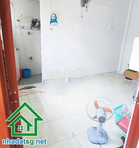 NHÀ ĐẸP NGANG KHỦNG 8.2M DT: 37m² (8.2 x 5)M – GẦN NHÀ THỜ TÂN PHÚ