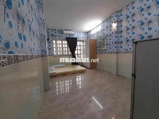 CHO THUÊ PHÒNG CÓ BAN CÔNG ĐẦY ĐỦ TIỆN NGHI GẦN SÂN VẬN ĐỘNG PHÚ THỌ