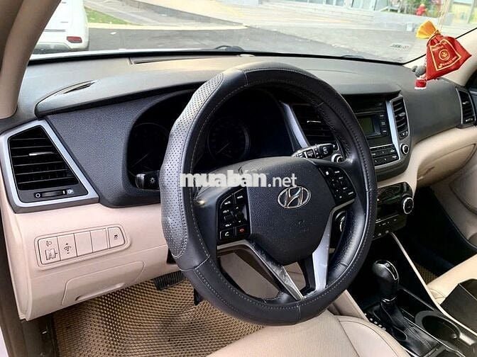 Bán rẻ Hyundai Tucson 2016  1 chủ Zin AZ rất đẹp!