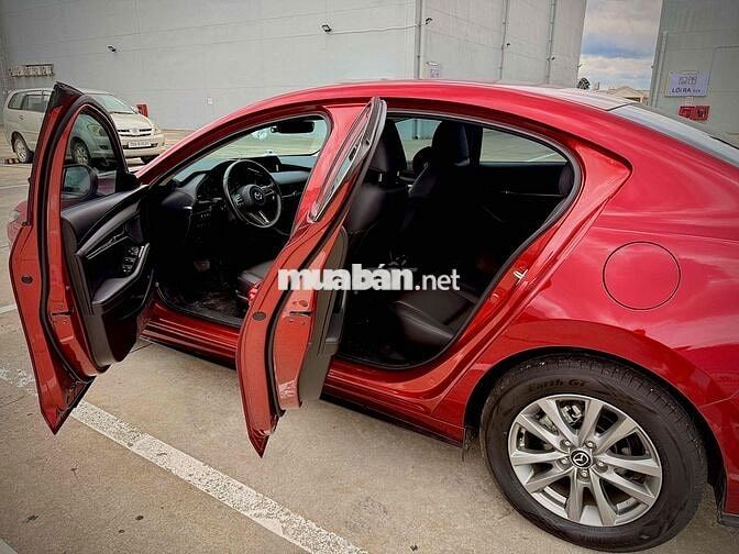 Mazda 3 2023 1.5L Luxury - 10K Chính chủ