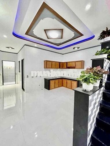 Nhà Mới Sạch Đẹp DT 130m2 1Trệt 1Lửng 3Pn 2Wc Hẻm Xe Tải Vỉa Hè Mát Mẽ