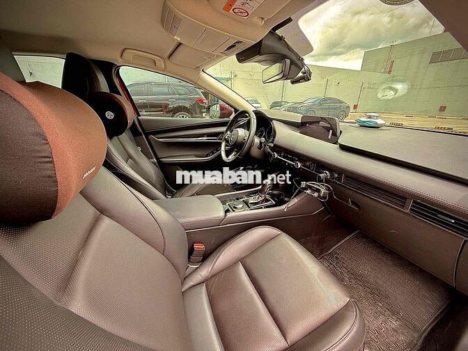 Mazda 3 2023 1.5L Luxury - 10K Chính chủ