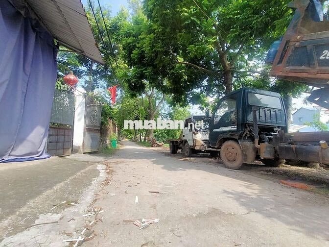 Cần bán lô góc 38m2 Phụng Châu. Giá rẻ 2.35 tỷ.