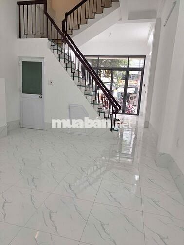 223 Tôn Thất Hiệp Q11 4.5x15m 3L 6pn 5wc