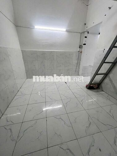 Mặt tiền hẻm khu trọ đông đúc tiện kinh doanh tiệm tóc,nail, bán onlie