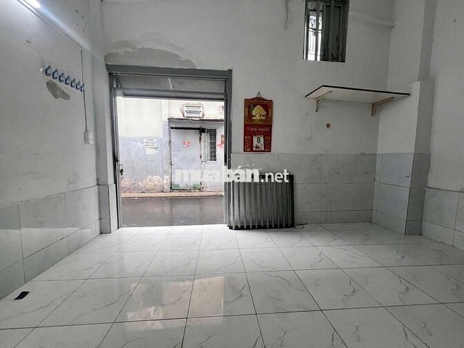 Mặt tiền hẻm khu trọ đông đúc tiện kinh doanh tiệm tóc,nail, bán onlie