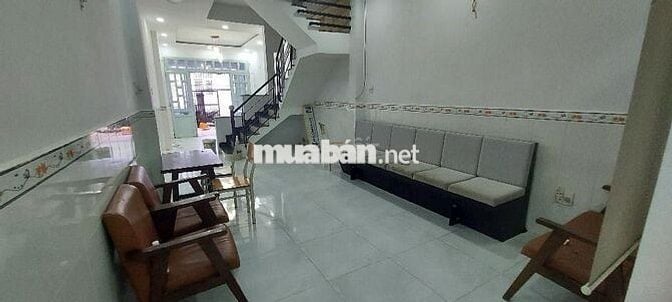 NHÀ SỔ RIÊNG 111M2-HOÀN CÔNG ĐẦY ĐỦ-HẺM XH TỚI NHÀ-NGAY CẦU LONG KIỂNG