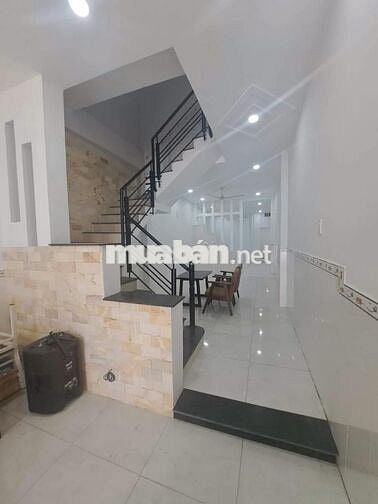 NHÀ SỔ RIÊNG 111M2-HOÀN CÔNG ĐẦY ĐỦ-HẺM XH TỚI NHÀ-NGAY CẦU LONG KIỂNG